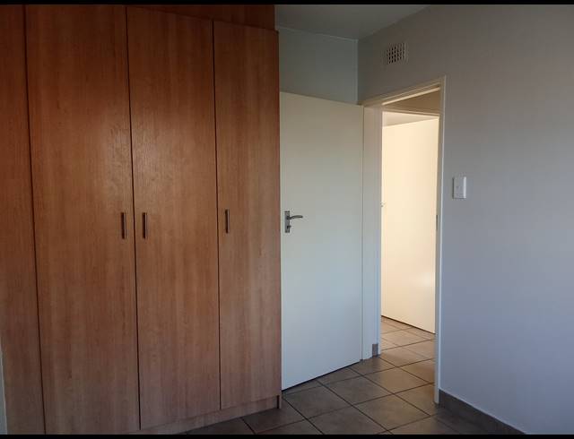 2 BEDROOM TOWNHOUSE FOR SALE IN KIBLER PARK